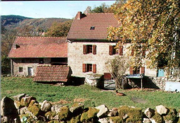 B&B Petite Ferme D'Autrefois Saint-Georges-Nigremont エクステリア 写真